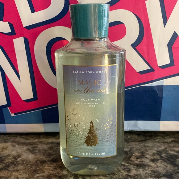 Bath & Body Works Magic in the Air - Picture 1 of 4